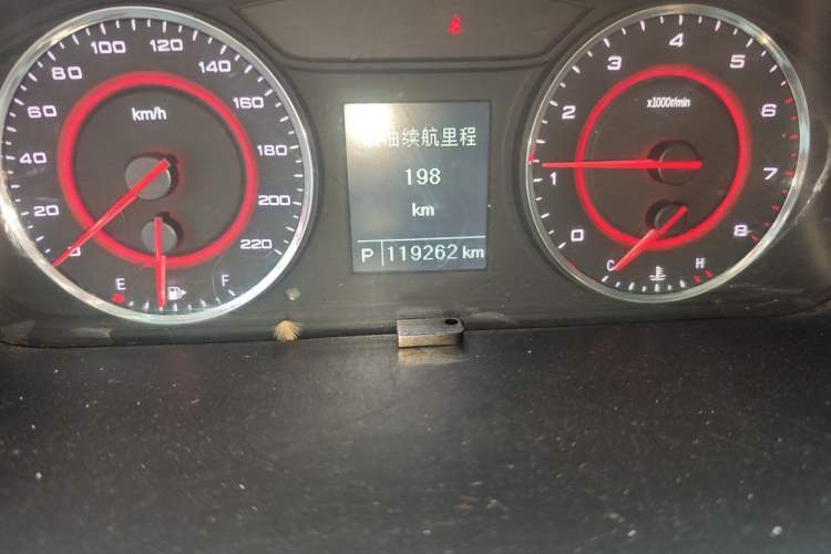 Used SAIC MAXUS G10 2019 PLUS 2.0T Automatic Elite Edition China VI Standard Odometer Close Up
