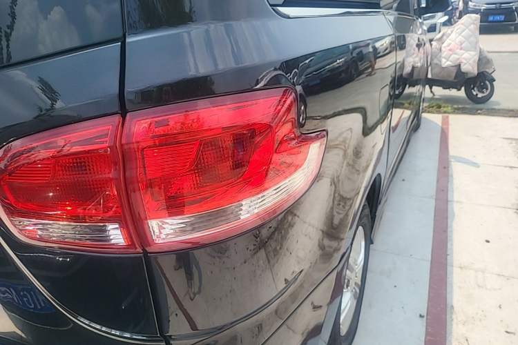 Used SAIC MAXUS G10 2019 PLUS 2.0T Automatic Elite Edition China VI Standard Right Rear Taillight