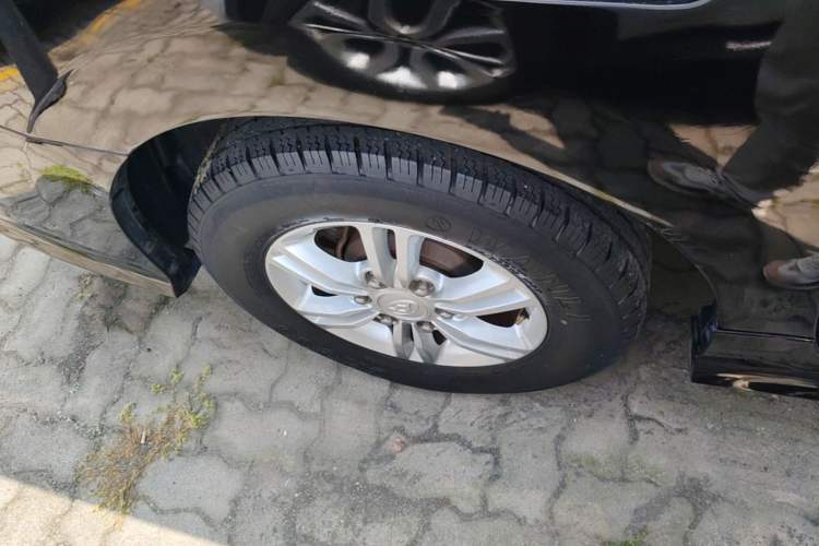 Used SAIC MAXUS G10 2019 PLUS 2.0T Automatic Elite Edition China VI Standard Right Rear Wheel Hub