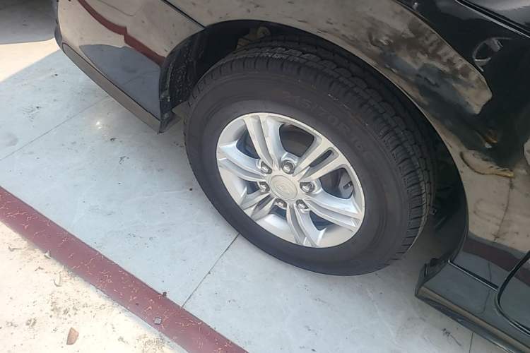 Used SAIC MAXUS G10 2019 PLUS 2.0T Automatic Elite Edition China VI Standard Right Rear Wheel Hub