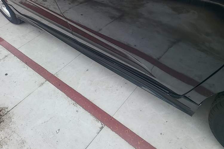Used SAIC MAXUS G10 2019 PLUS 2.0T Automatic Elite Edition China VI Standard Right Side Sill