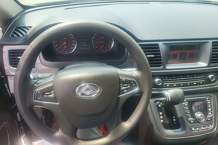 Used SAIC MAXUS G10 2019 PLUS 2.0T Automatic Elite Edition China VI Standard Steering Wheel