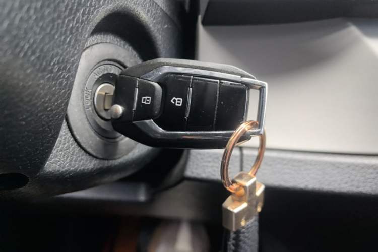 Used SAIC MAXUS G10 2019 Facelift PLUS 2.0T Automatic Smart Edition China VI Standard Vehicle Key