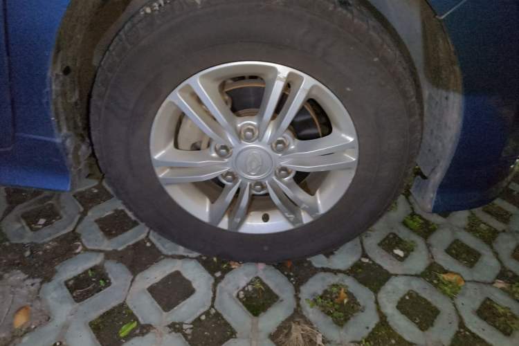 Used SAIC MAXUS G10 2019 PLUS 2.0T Automatic Elite Edition China VI Standard Right Front Wheel Hub
