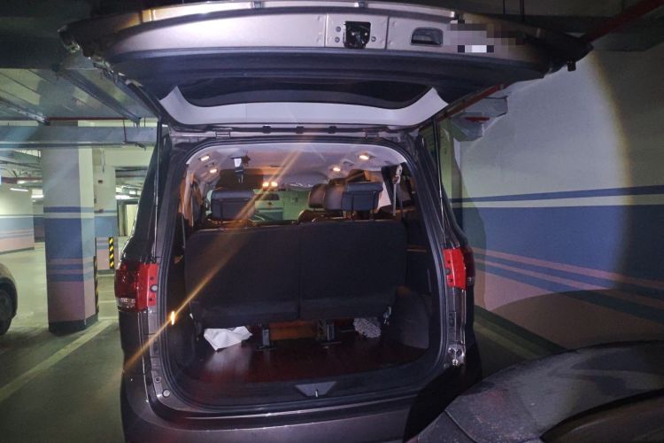 Used SAIC MAXUS G10 2019 Facelift PLUS 2.0T Automatic Elite Edition China VI Trunk