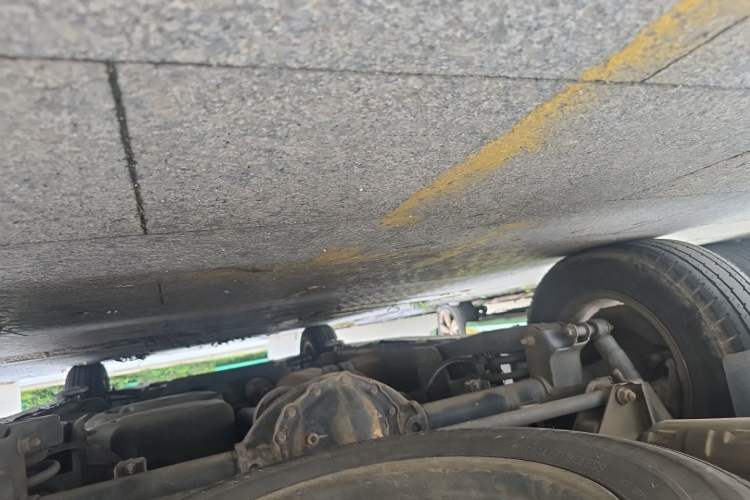 Used SAIC MAXUS G10 2019 PLUS 1.9T Manual Elite Edition Diesel China V Standard Chassis Rear