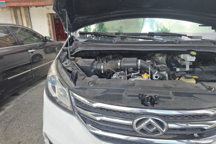 Used SAIC MAXUS G10 2019 PLUS 1.9T Manual Elite Edition Diesel China V Standard Engine Bay Right