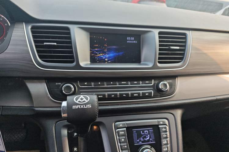 Used SAIC MAXUS G10 2019 Facelift PLUS 2.0T Automatic Elite Edition China VI Audio And AC Panel