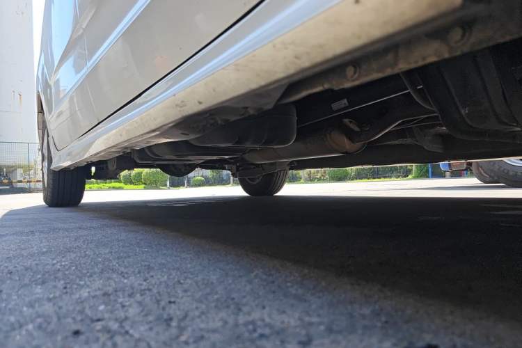 Used SAIC MAXUS G10 2019 PLUS 2.0T Automatic Elite Edition China VI Standard Chassis Front Right