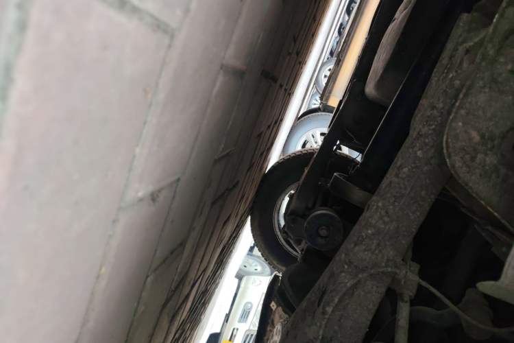 Used SAIC MAXUS G10 2019 Facelift PLUS 1.9T Manual Smart Edition Diesel Emission Standard China V Chassis Rear Left