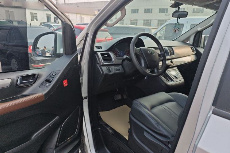 Used SAIC MAXUS G10 2019 Facelift PLUS 2.0T Automatic Elite Edition China VI Driver Seat