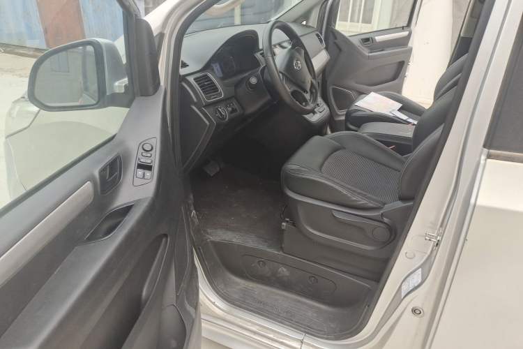Used SAIC MAXUS G10 2019 PLUS 2.0T Automatic Elite Edition China V Standard Driver Seat