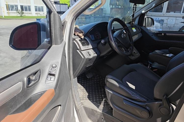Used SAIC MAXUS G10 2019 PLUS 2.0T Automatic Elite Edition China VI Standard Driver Seat