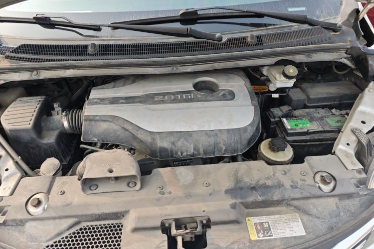 Used SAIC MAXUS G10 2019 Facelift PLUS 2.0T Automatic Elite Edition China VI Engine Bay