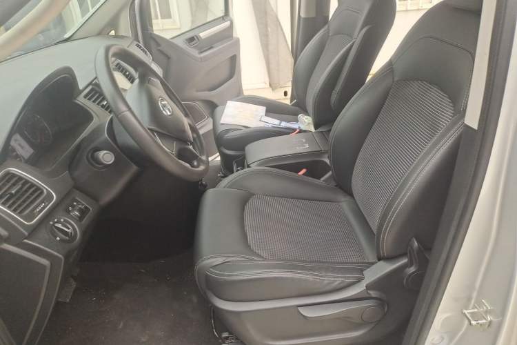 Used SAIC MAXUS G10 2019 PLUS 2.0T Automatic Elite Edition China V Standard Left Front Seat