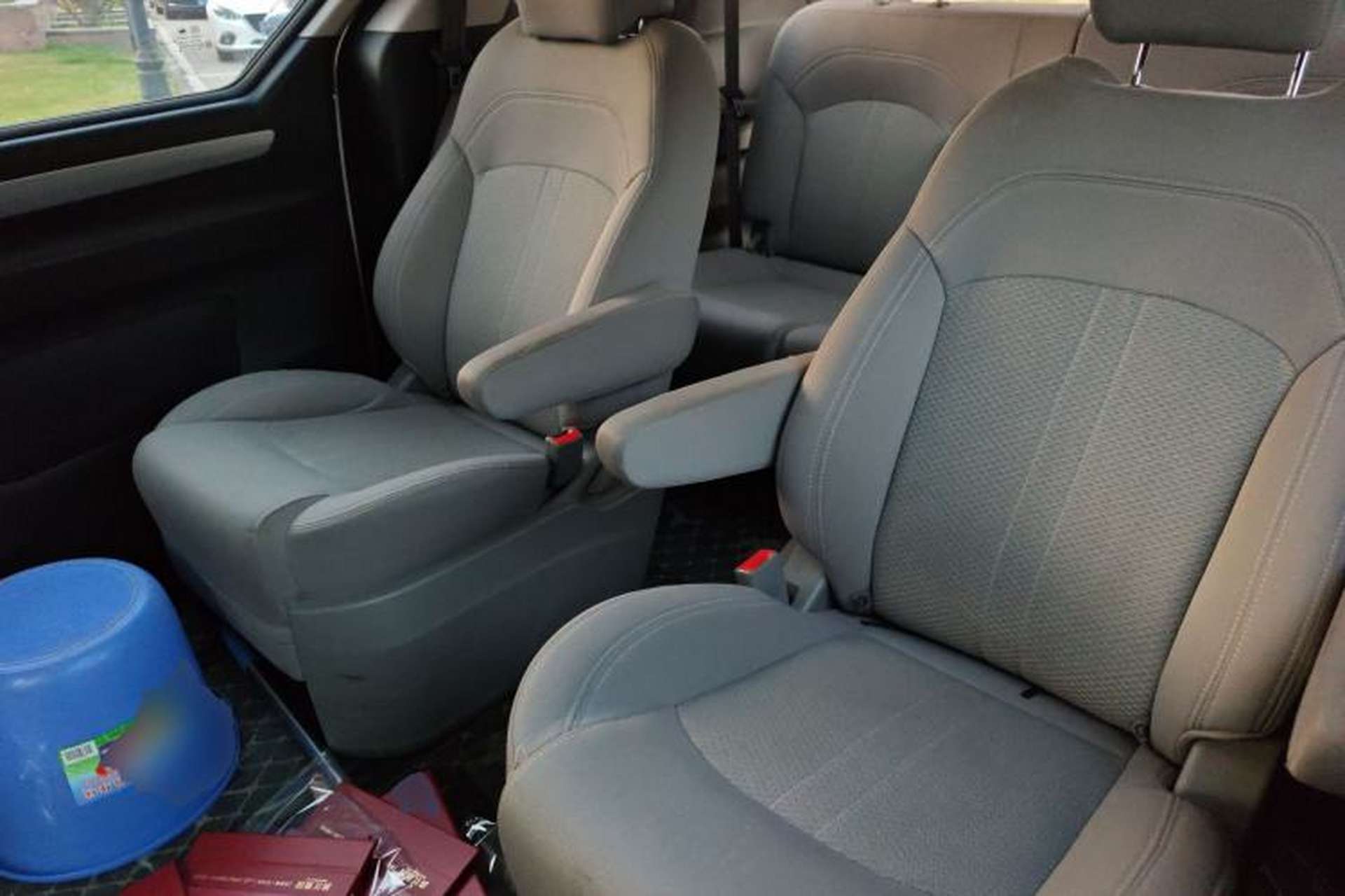 Used SAIC MAXUS G10 2019 Facelift PLUS 2.0T Automatic Smart Edition China VI Standard Left Rear Seat