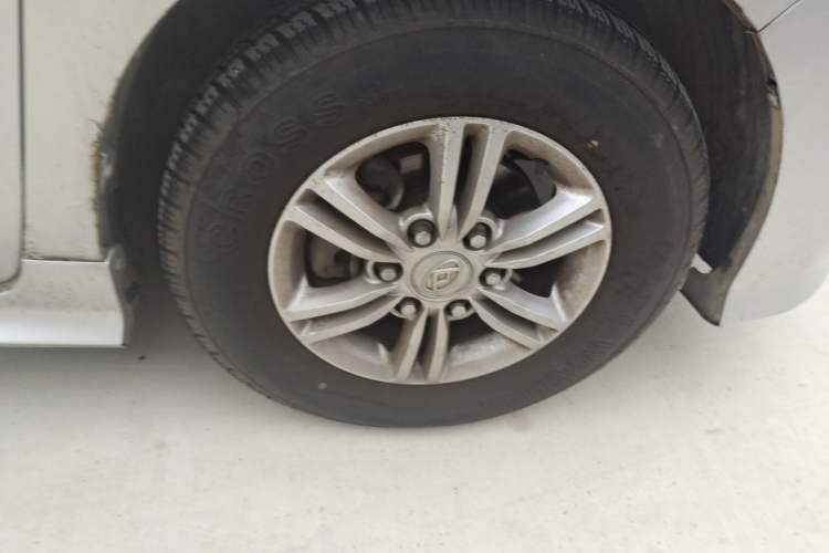 Used SAIC MAXUS G10 2019 PLUS 2.0T Automatic Elite Edition China V Standard Right Front Wheel Hub