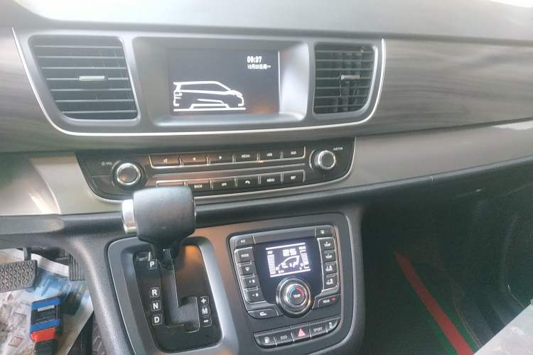 Used SAIC MAXUS G10 2019 Facelift PLUS 2.0T Automatic Elite Edition China VI Audio And AC Panel