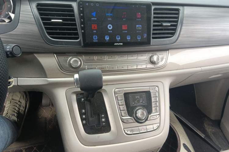 Used SAIC MAXUS G10 2019 PLUS 2.0T Automatic Elite Edition China VI Standard Audio And AC Panel