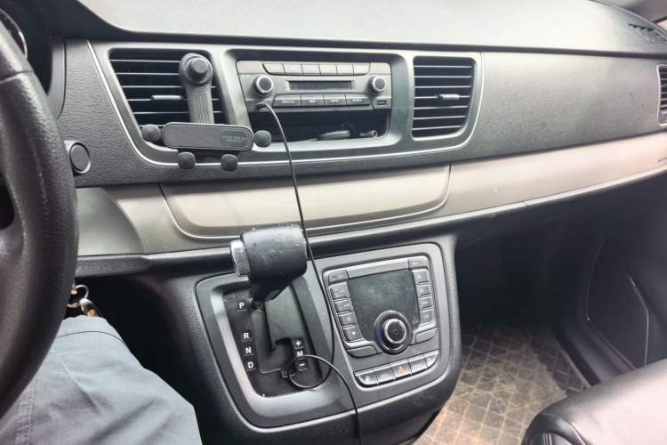 Used SAIC MAXUS G10 2019 PLUS 2.0T Automatic Smart Edition China V Standard Audio And AC Panel