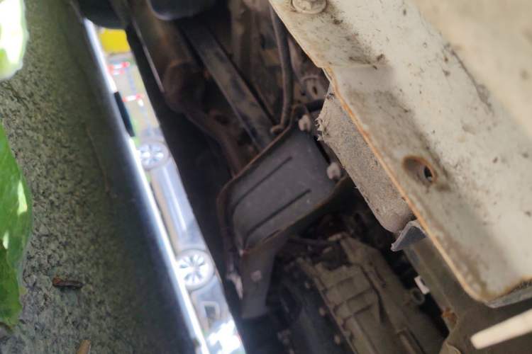 Used SAIC MAXUS G10 2019 PLUS 2.0T Automatic Smart Edition China V Standard Chassis Front Right