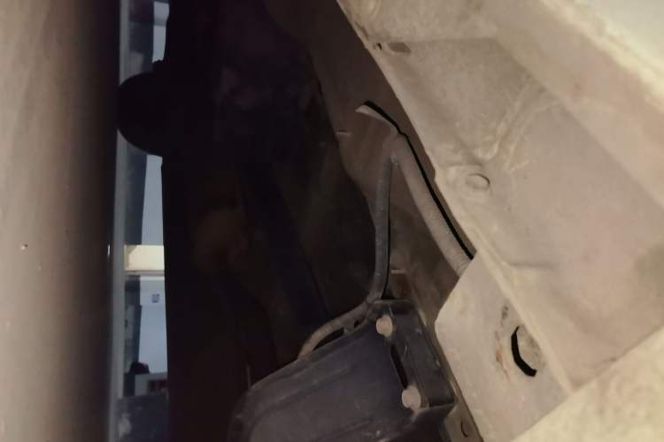Used SAIC MAXUS G10 2019 Facelift PLUS 2.0T Automatic Smart Edition China VI Standard Chassis Front Right