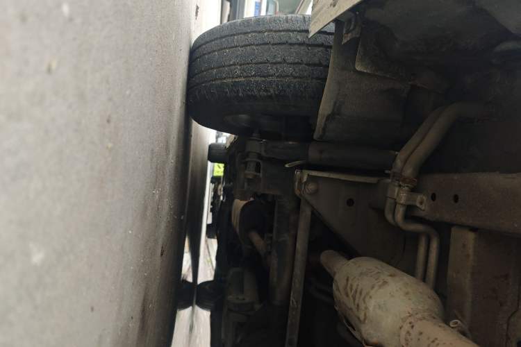 Used SAIC MAXUS G10 2019 PLUS 1.9T Manual Elite Edition Diesel China V Standard Chassis Rear Left