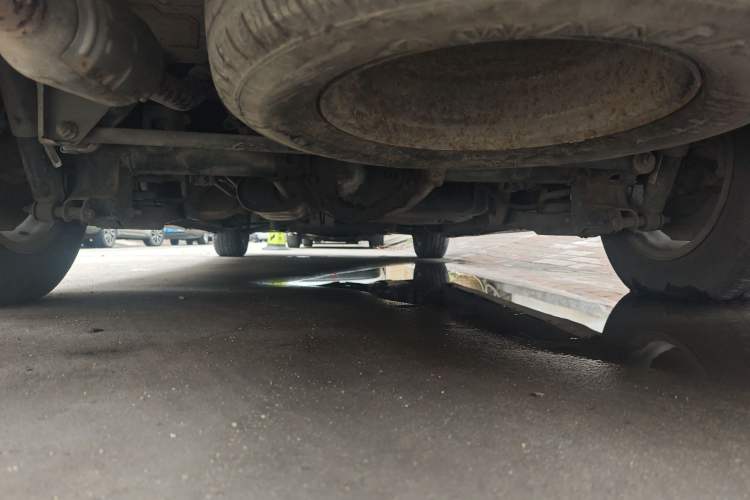 Used SAIC MAXUS G10 2019 PLUS 1.9T Manual Elite Edition Diesel China V Standard Chassis Rear