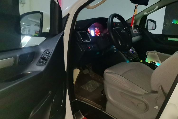 Used SAIC MAXUS G10 2019 Facelift PLUS 2.0T Automatic Smart Edition China VI Standard Driver Seat