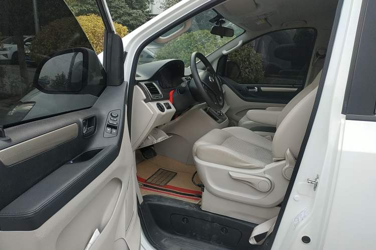 Used SAIC MAXUS G10 2019 Facelift PLUS 2.0T Automatic Elite Edition China VI Driver Seat