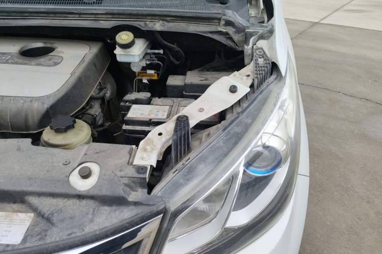 Used SAIC MAXUS G10 2019 PLUS 2.0T Automatic Elite Edition China V Standard Engine Bay Left