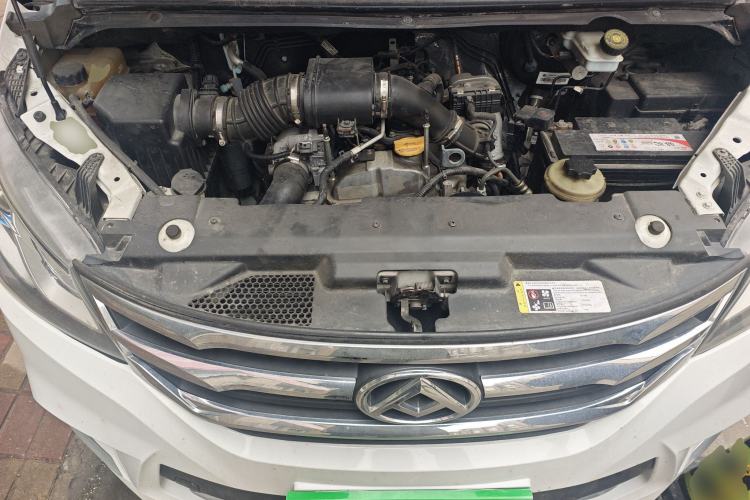Used SAIC MAXUS G10 2019 PLUS 1.9T Manual Elite Edition Diesel China V Standard Engine Bay