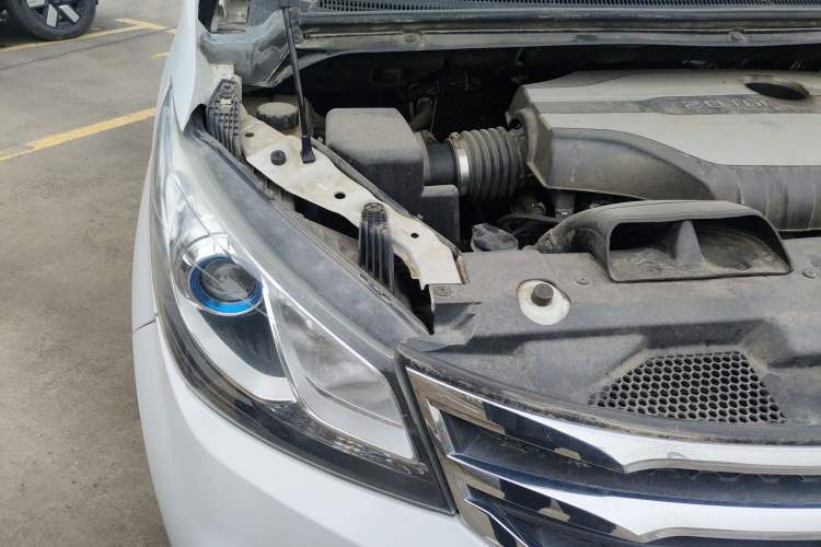 Used SAIC MAXUS G10 2019 PLUS 2.0T Automatic Elite Edition China V Standard Engine Bay Right