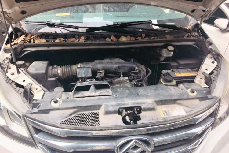 Used SAIC MAXUS G10 2019 PLUS 2.0T Automatic Smart Edition China V Standard Engine Bay
