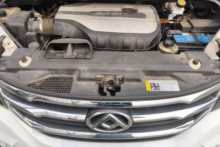 Used SAIC MAXUS G10 2019 Facelift PLUS 2.0T Automatic Elite Edition China VI Engine Bay