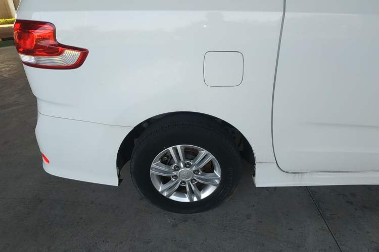 Used SAIC MAXUS G10 2019 Facelift PLUS 2.0T Automatic Elite Edition China VI Exterior 8
