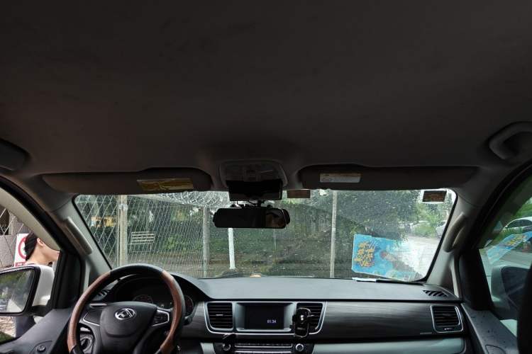 Used SAIC MAXUS G10 2019 Facelift PLUS 1.9T Manual Elite Edition Diesel China V Standard Headliner