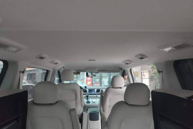 Used SAIC MAXUS G10 2019 PLUS 2.0T Automatic Elite Edition China VI Standard Headliner