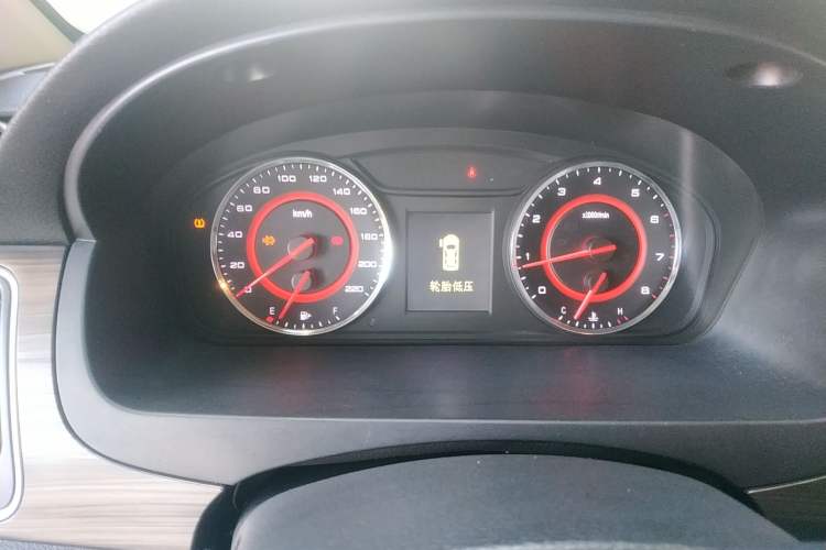 Used SAIC MAXUS G10 2019 Facelift PLUS 2.0T Automatic Elite Edition China VI Instrument Cluster