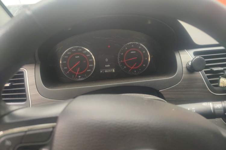 Used SAIC MAXUS G10 2019 PLUS 2.0T Automatic Elite Edition China V Standard Instrument Cluster