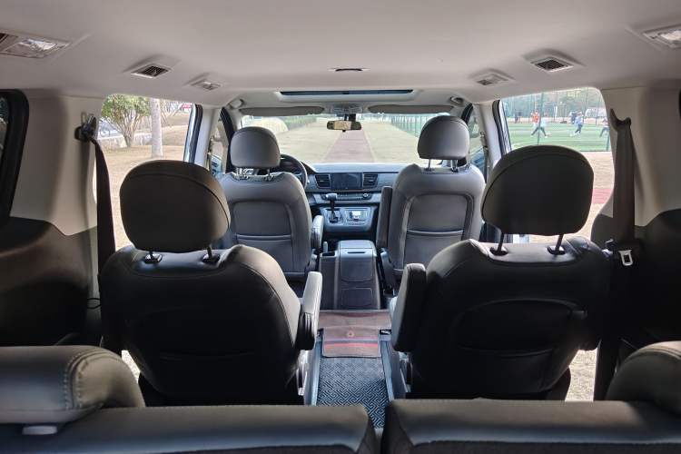 Used SAIC MAXUS G10 2019 Facelift PLUS 2.0T Automatic Elite Edition China VI Interior 10