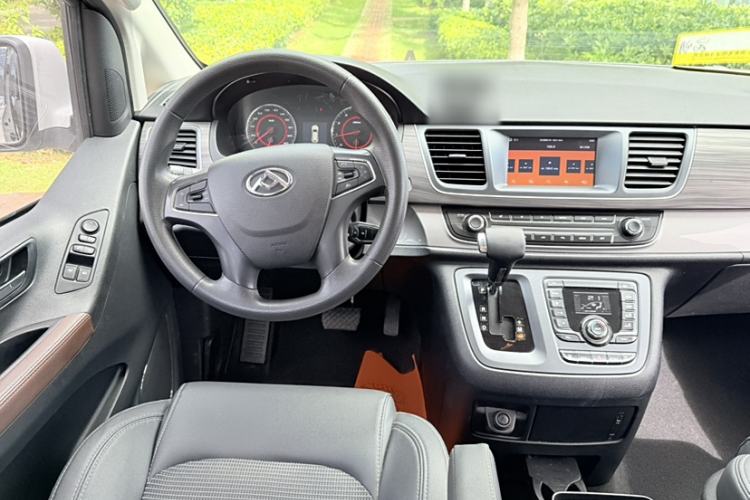 Used SAIC MAXUS G10 2019 PLUS 2.0T Automatic Elite Edition China VI Standard Interior 2