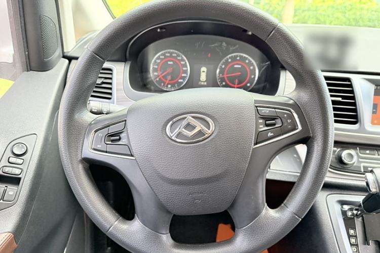 Used SAIC MAXUS G10 2019 PLUS 2.0T Automatic Elite Edition China VI Standard Interior 3