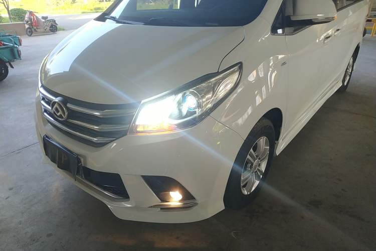 Used SAIC MAXUS G10 2019 Facelift PLUS 2.0T Automatic Elite Edition China VI Left Front Headlight