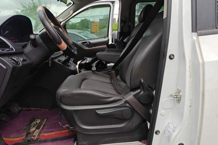 Used SAIC MAXUS G10 2019 Facelift PLUS 1.9T Manual Elite Edition Diesel China V Standard Left Front Seat