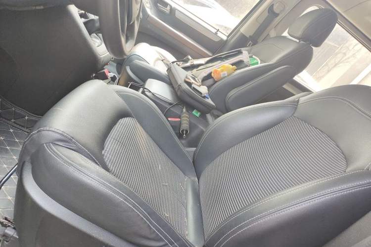 Used SAIC MAXUS G10 2019 PLUS 1.9T Manual Elite Edition Diesel China V Standard Left Front Seat