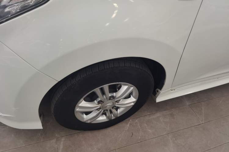Used SAIC MAXUS G10 2019 Facelift PLUS 2.0T Automatic Smart Edition China VI Standard Left Front Wheel Hub