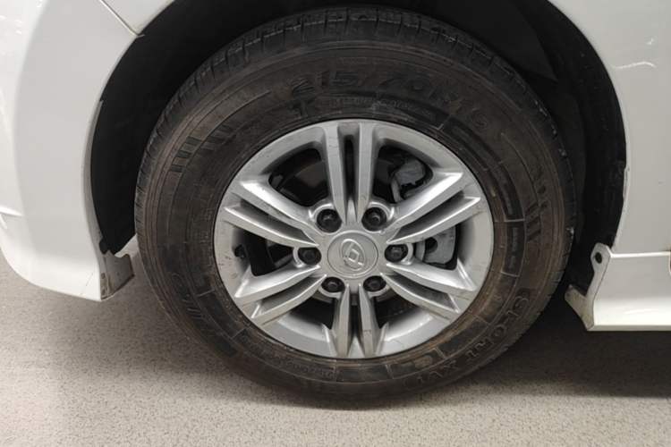 Used SAIC MAXUS G10 2019 PLUS 2.0T Automatic Elite Edition China VI Standard Left Front Wheel Hub