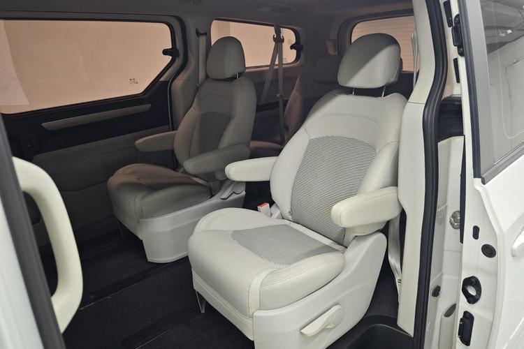 Used SAIC MAXUS G10 2019 PLUS 2.0T Automatic Elite Edition China V Standard Left Rear Seat