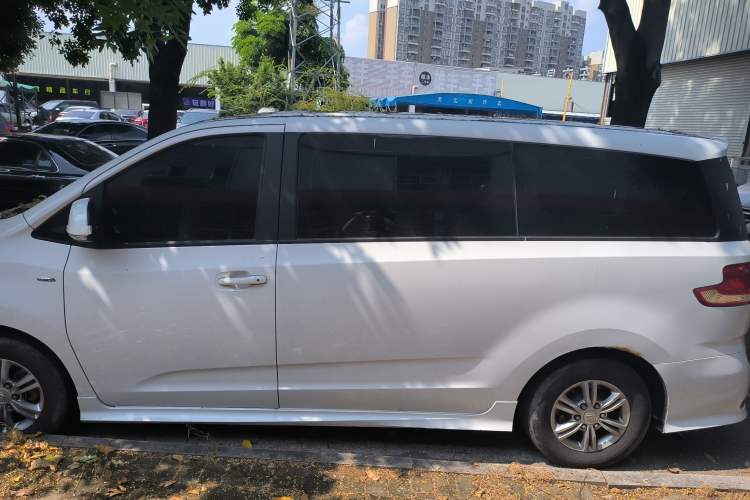 Used SAIC MAXUS G10 2019 PLUS 2.0T Automatic Elite Edition China VI Standard Left Side